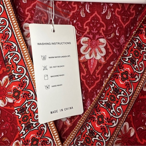 Boho Wrap Dress Red Floral V-Neck Flutter Sleeve Ruffle Hem Cottagecore S FLOWY - Picture 5 of 13